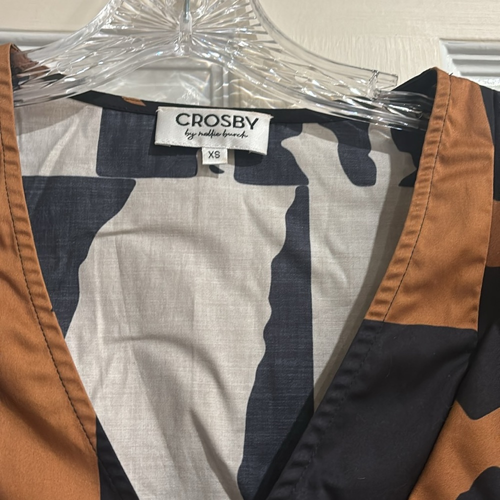 Crosby Ruffle Top! - Picture 2 of 3